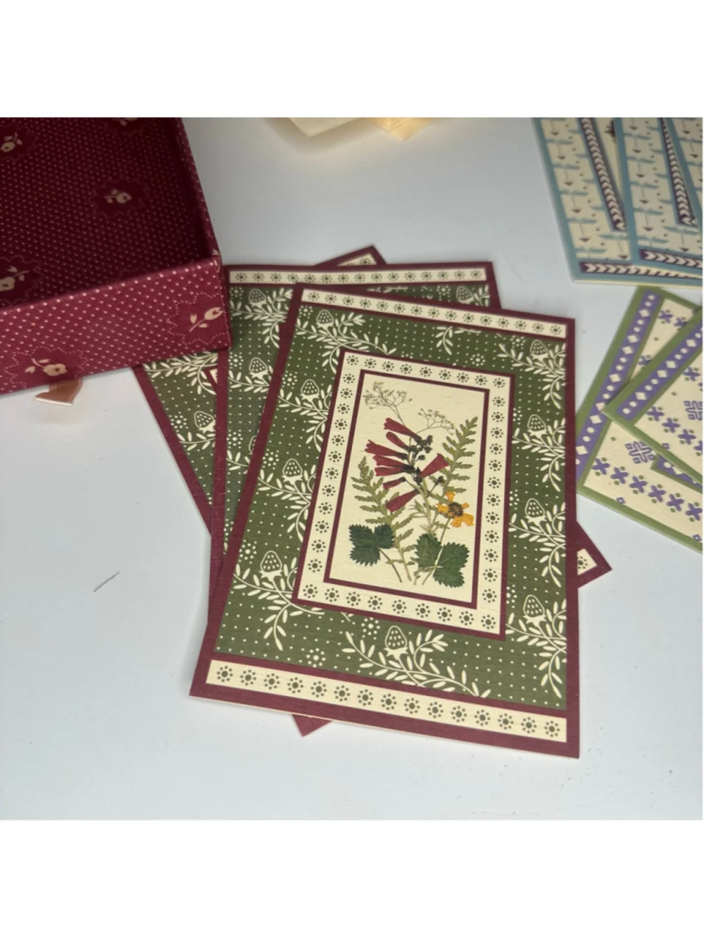 Vintage Stationery Set of 12 with Floral Blank Cards and Red Box